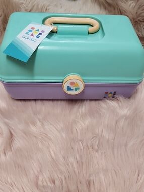 New Listing!! Brand New CABOODLES Y2K MAKE-UP TRAIN COSMETICS CASE